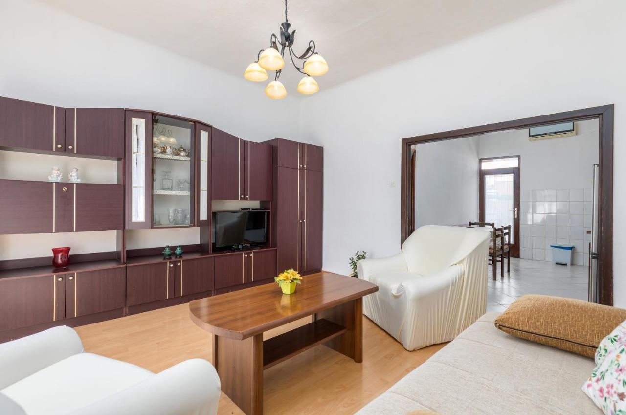 Apartment Ana Fažana Dış mekan fotoğraf